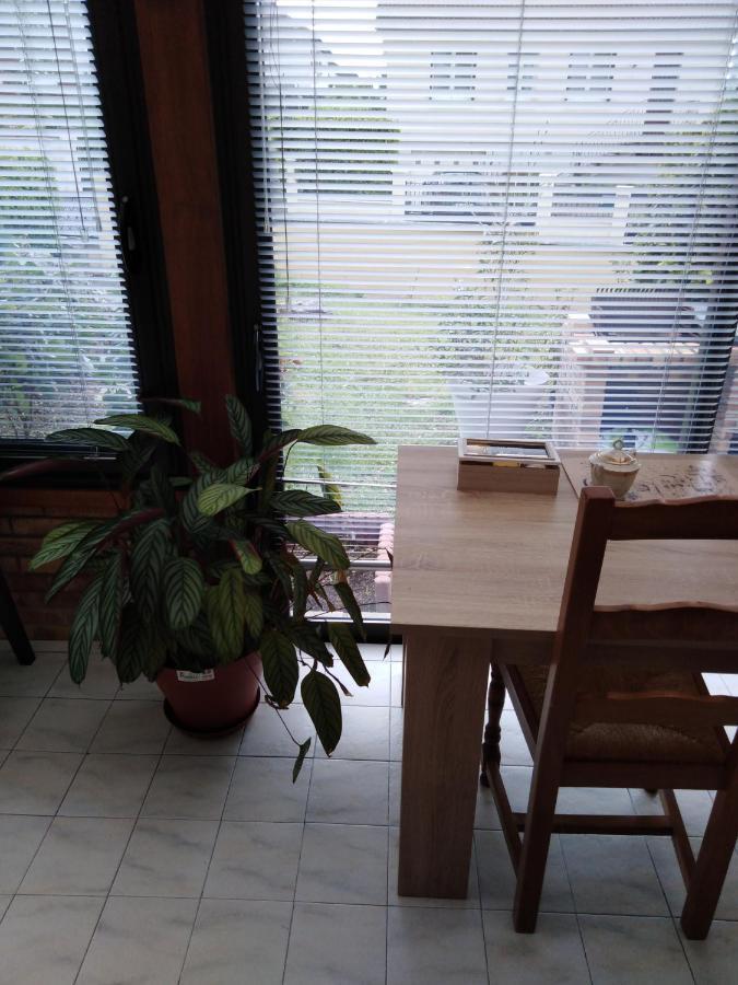 Chez Myla Chambre Avec Tv Ecran Plat Et Salle De Bain Privative Bourges Exterior photo